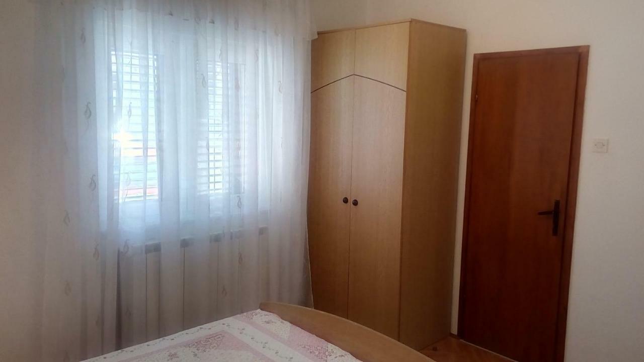 Apartment And Rooms Markovic Senj  Bagian luar foto