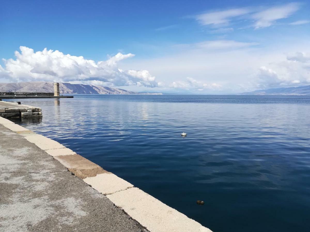 Apartment And Rooms Markovic Senj  Bagian luar foto